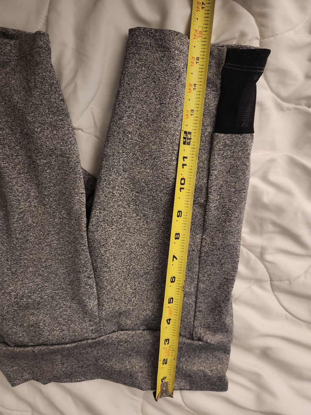 YMI Performance Heather Gray Biker Shorts Size S NWT Pockets - Picture 7 of 10